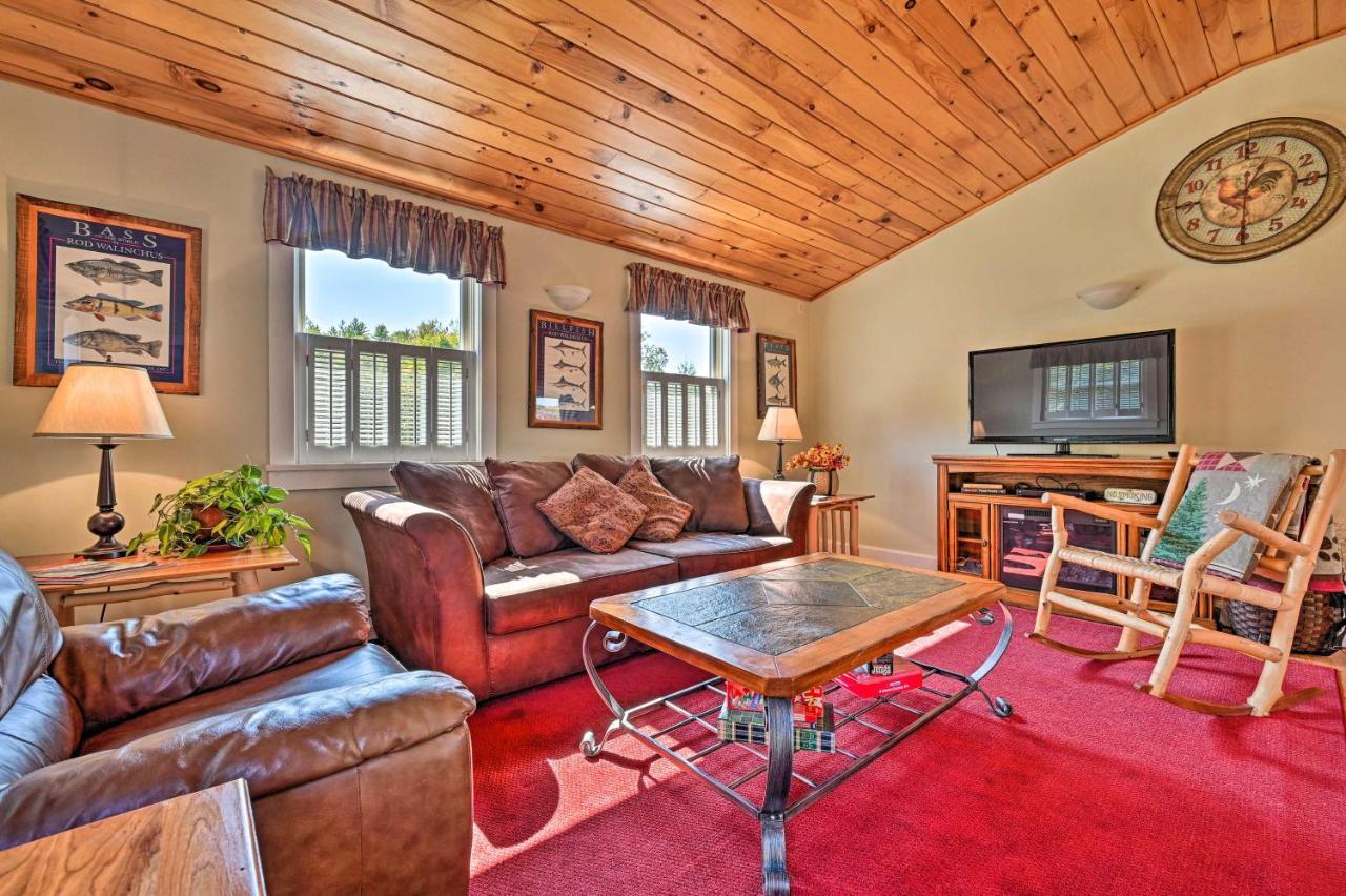 Apartment Cozy With Hot Tub And Deck, 10 Mi To Resort! Stowe