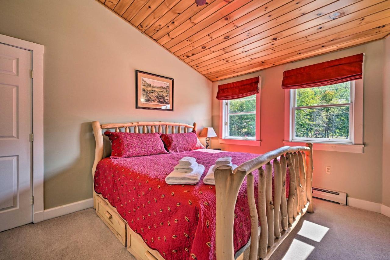 Cozy With Hot Tub And Deck, 10 Mi To Resort! Stowe