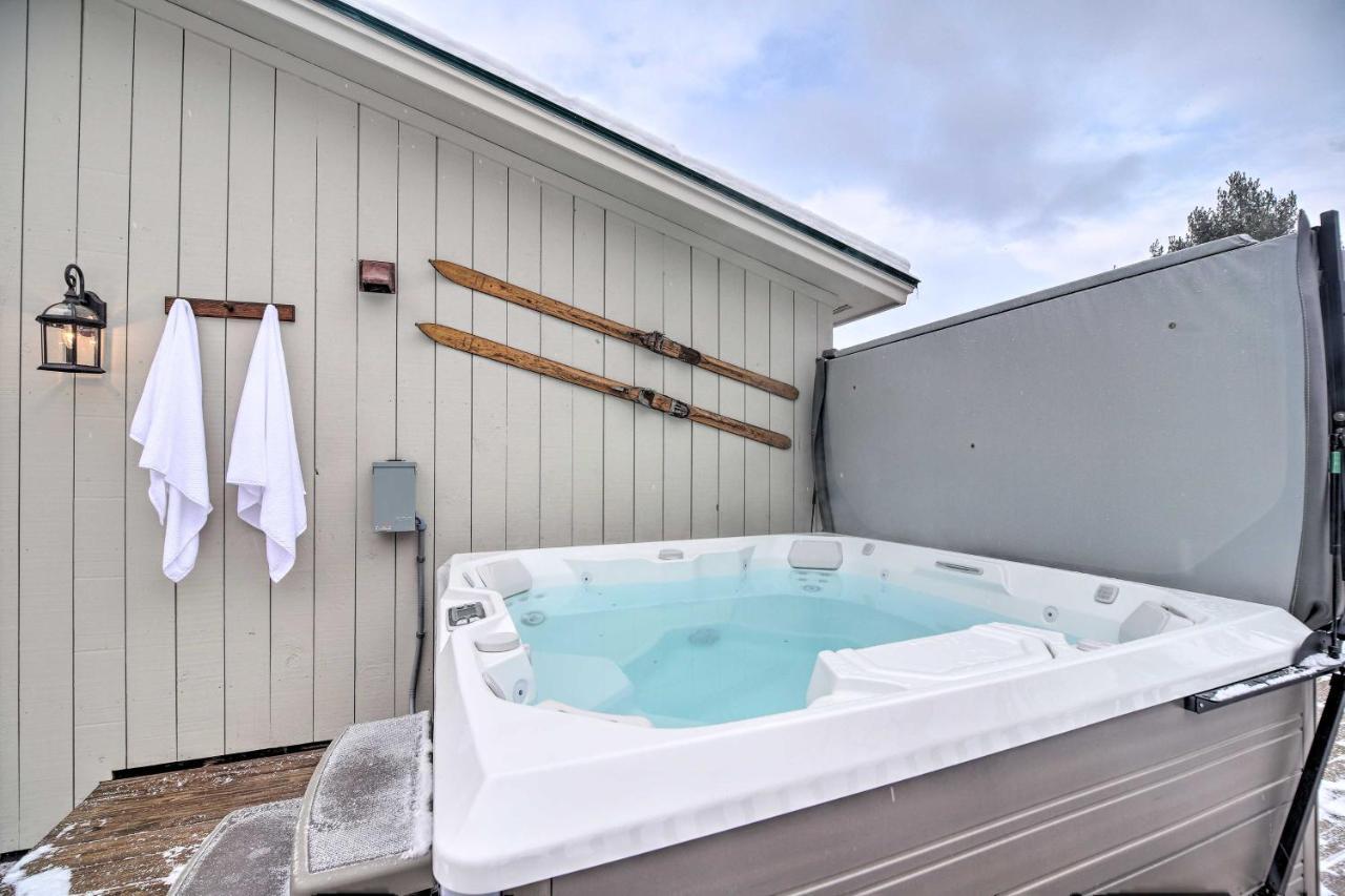 Cozy With Hot Tub And Deck, 10 Mi To Resort! * Stowe